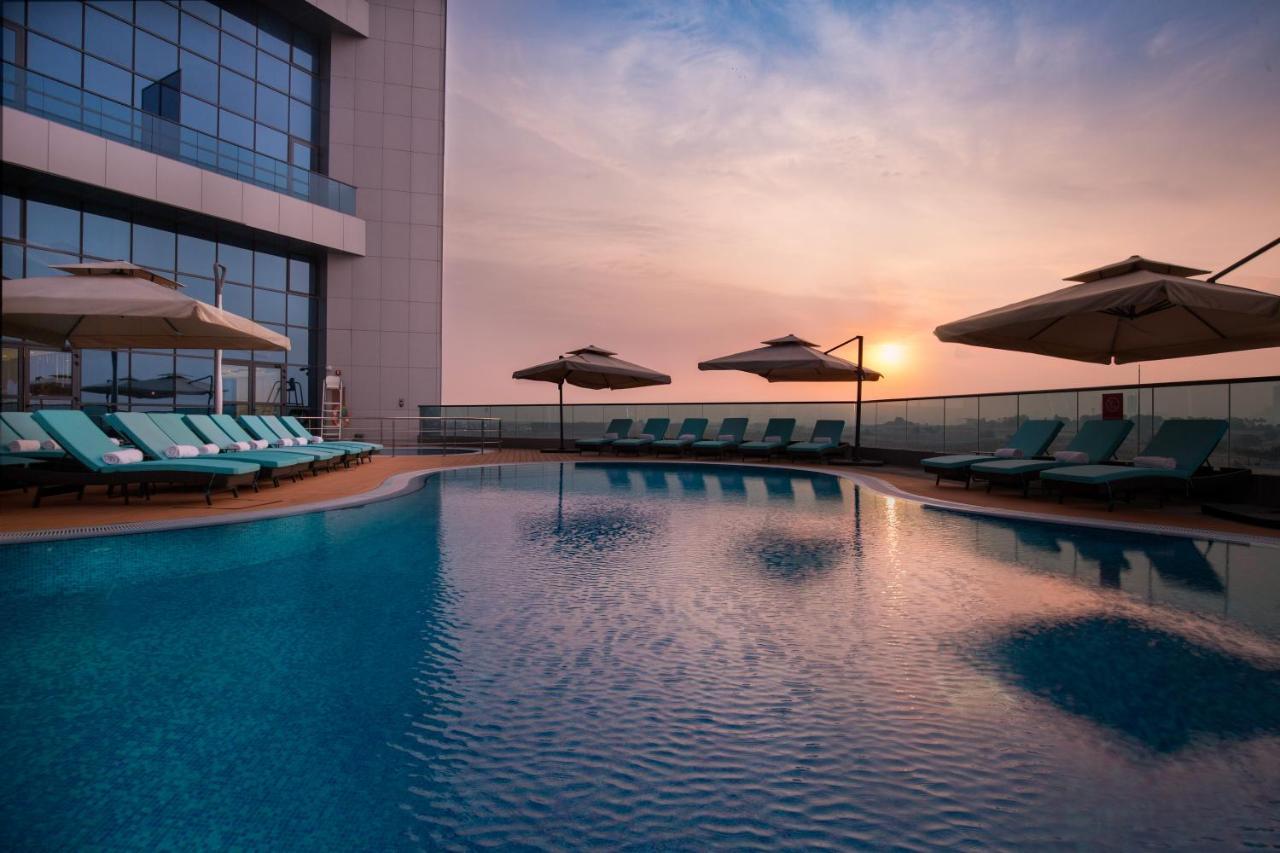 Millennium Place Barsha Heights Hotel ดูไบ ภายนอก รูปภาพ